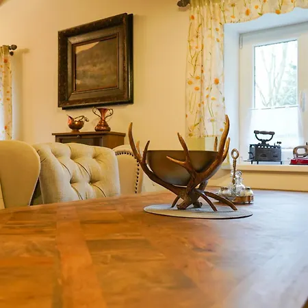 Skelna Hut Apartament