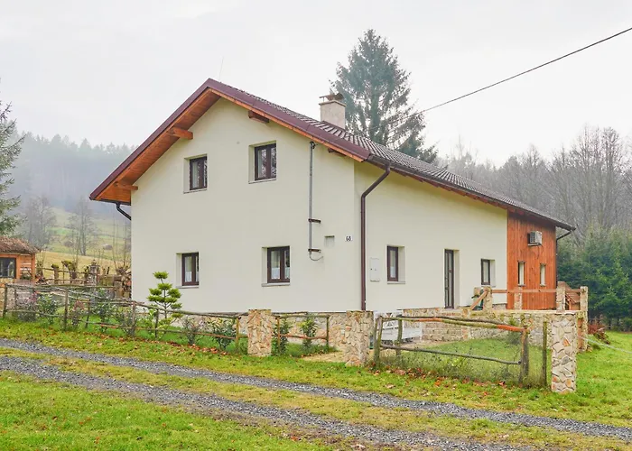 Skelna Hut Апартаменты Chudenin